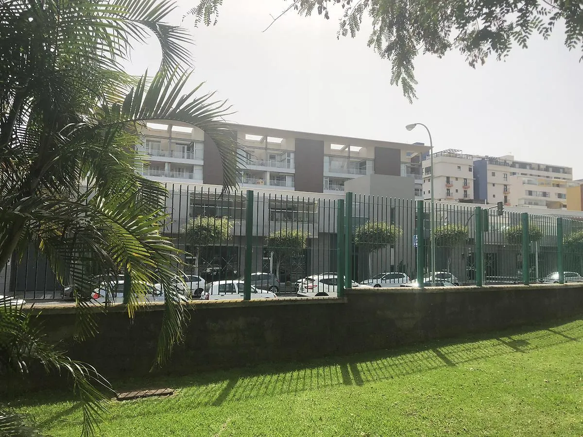 Perseus Vivienda Unifamiliar Con Terraza Y Jardin - Wifi - 3 Habitaciones - 2 Banos Las Palmas de Gran Canaria 0*,  Spain